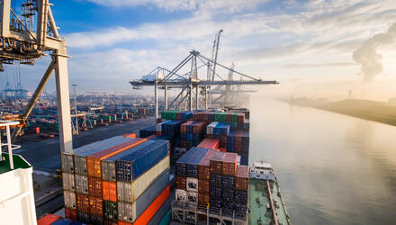 Containerschip